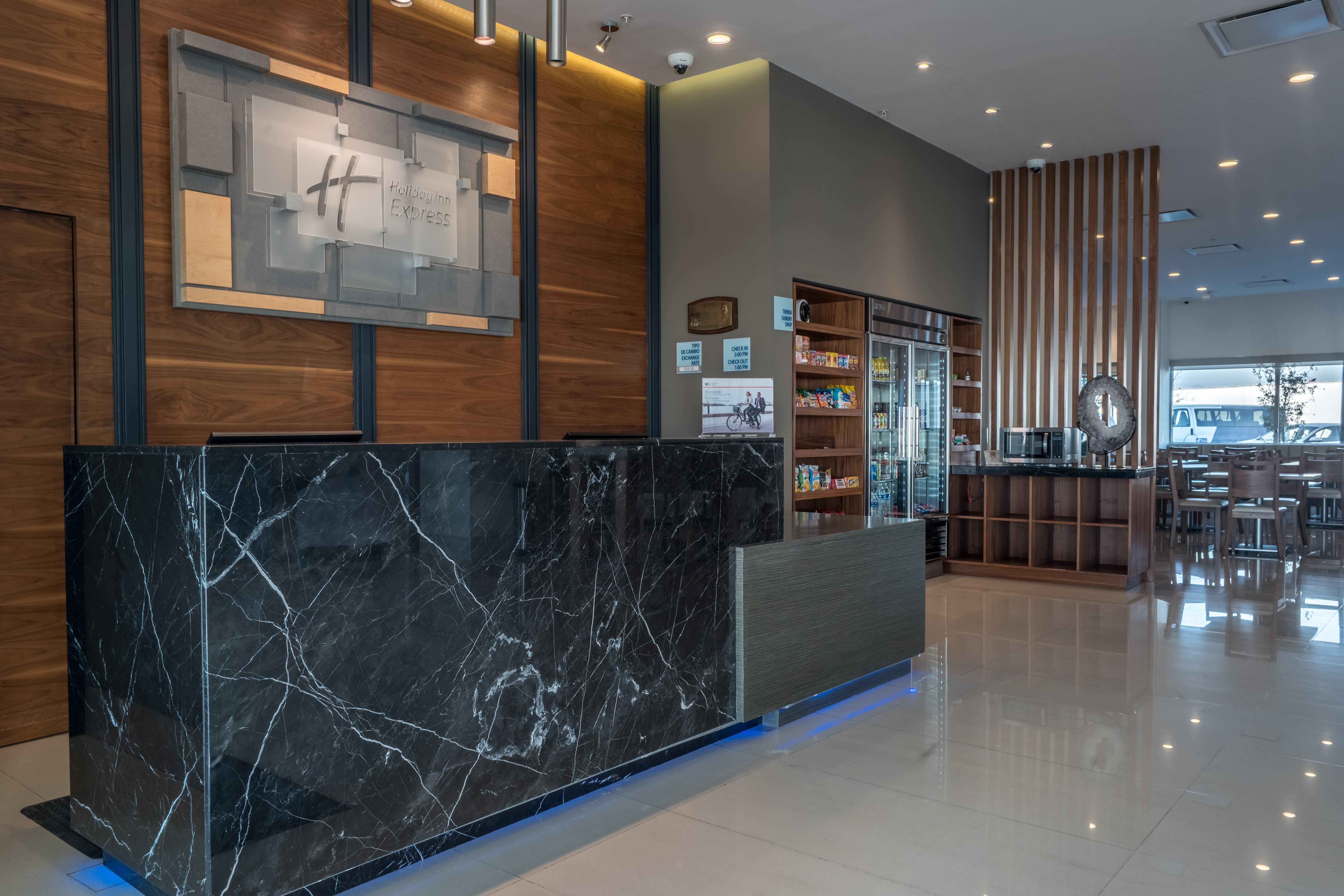 Holiday Inn Express & Suites Silao Aeropuerto Terminal By Ihg Екстер'єр фото