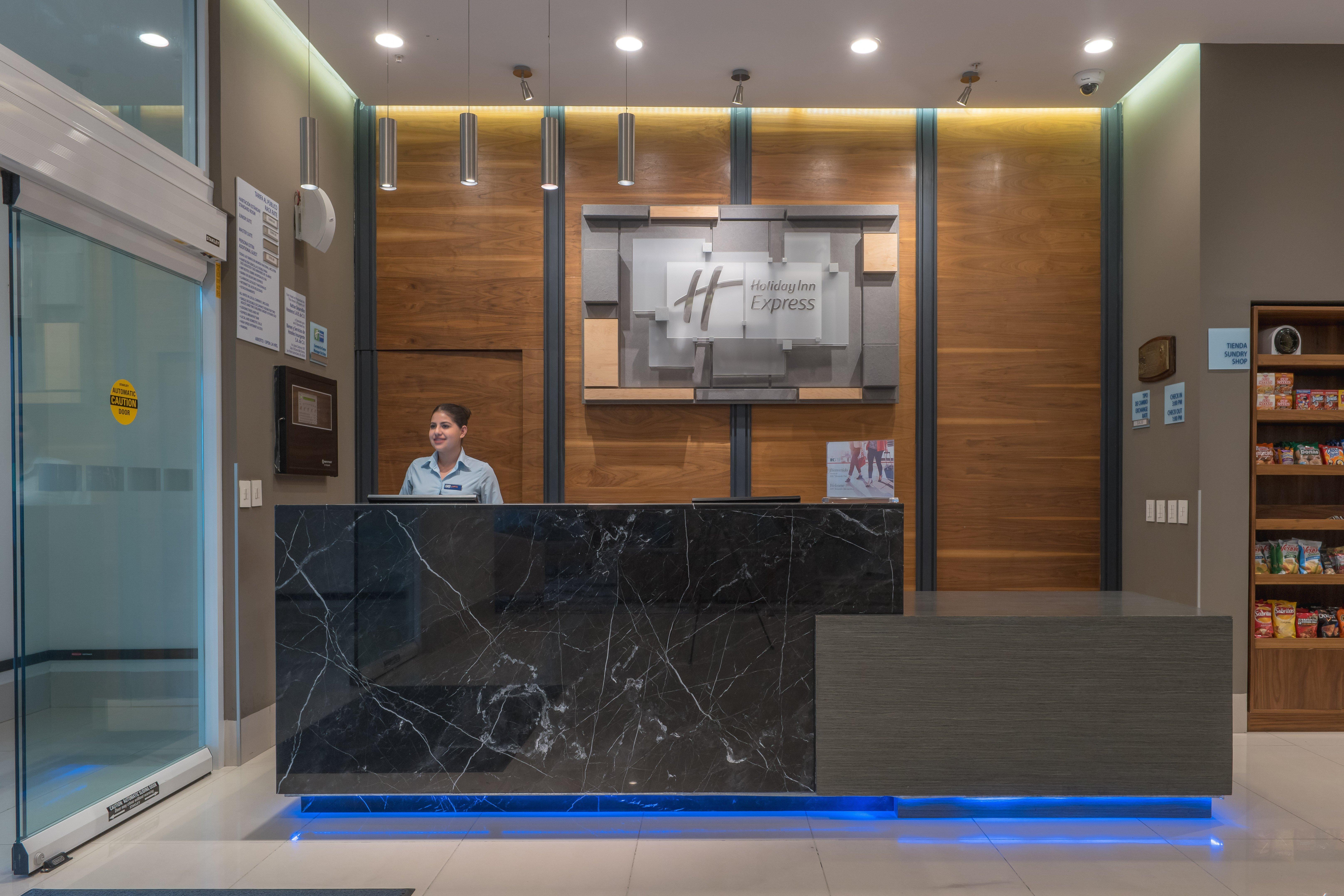 Holiday Inn Express & Suites Silao Aeropuerto Terminal By Ihg Екстер'єр фото